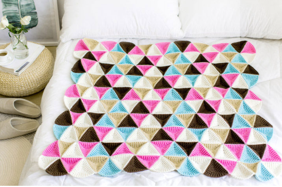 Crochet 3D Triangle Motif Blanket