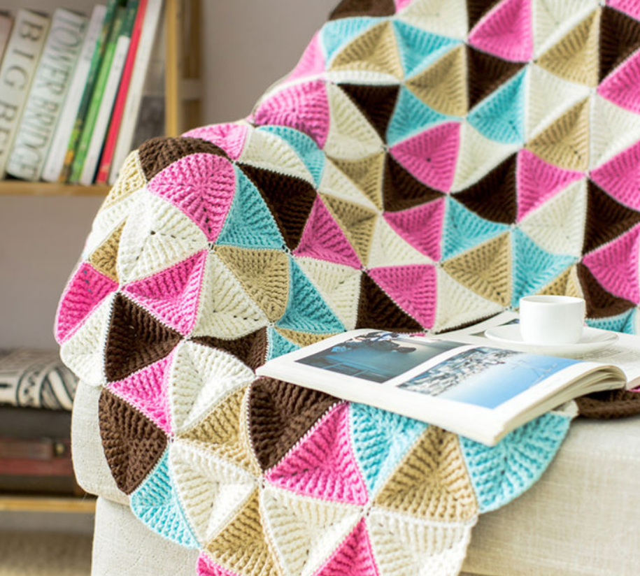 Crochet 3D Triangle Motif Blanket