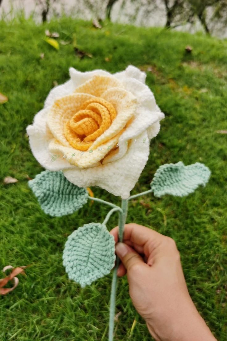 Crochet Rose Free Pattern