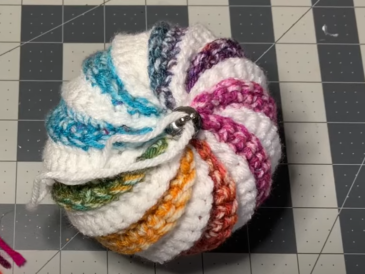 Easy Swirl Ornament Bauble Crochet Pattern