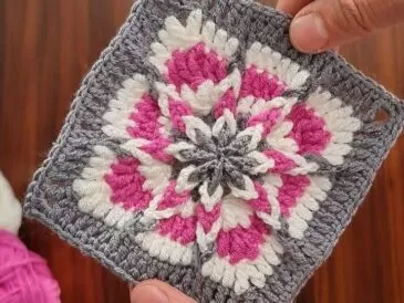 Three-Dimensional Daisy Crochet Motif Tutorial