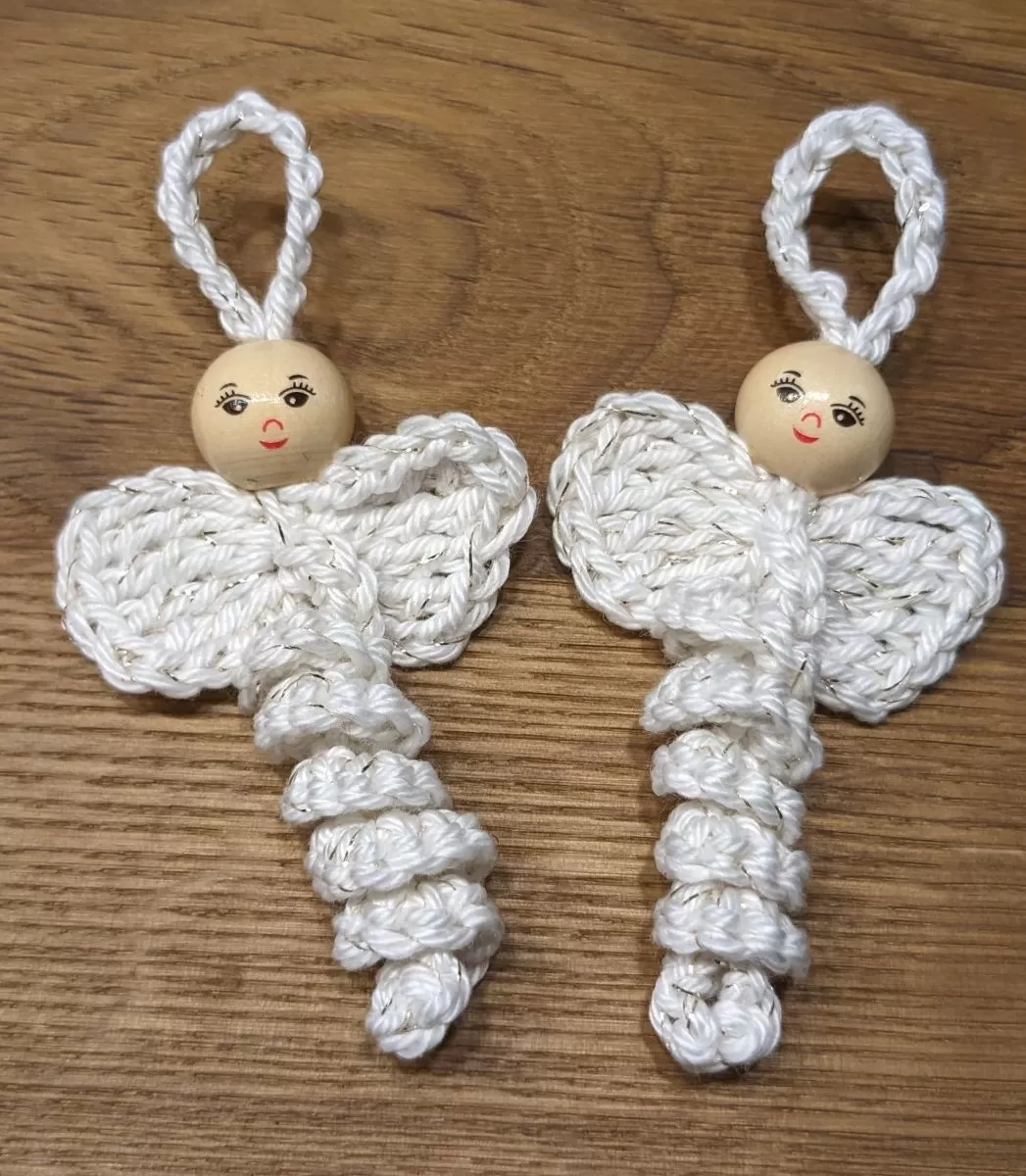 Lucky Worm Angel Christmas Pattern