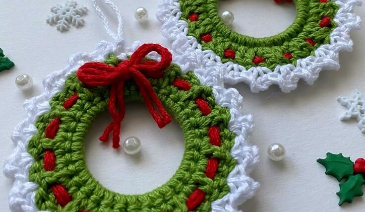Crochet Christmas Wreath Pattern