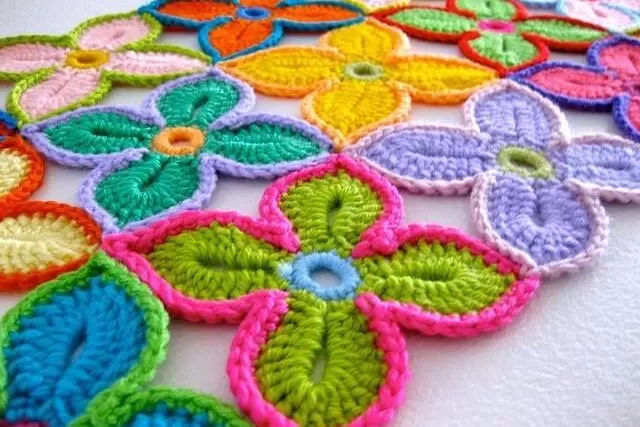 Hawaiian Flowers Crochet Pattern