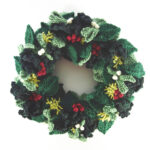 Create a Festive Christmas Wreath with Crocheted Leaves