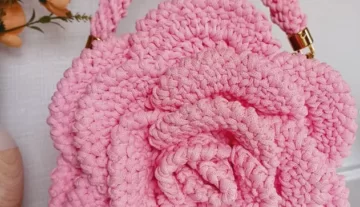 Beautiful Rose Petal Style Crochet Bag