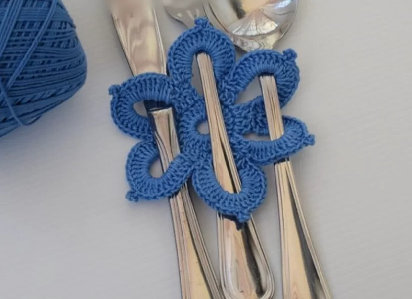  Flower Cutlery Holder Free Pattern 