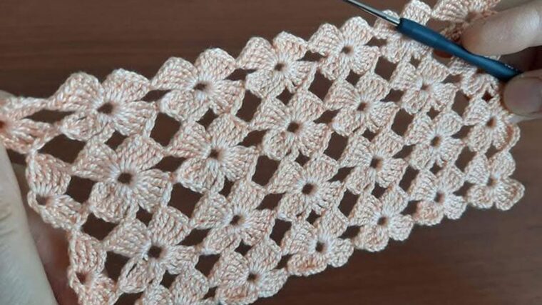 Clover Stitch Free Pattern